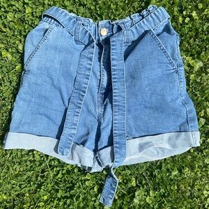 beloved blue denim shorts with tie waist size 4